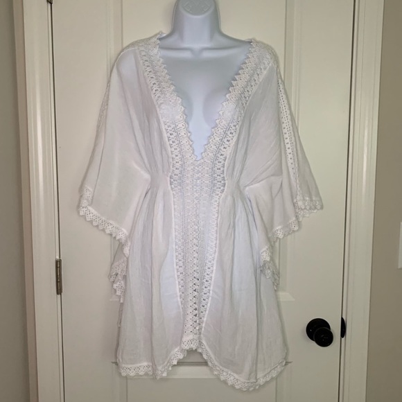 Lavish style white dress/top - Picture 2 of 4